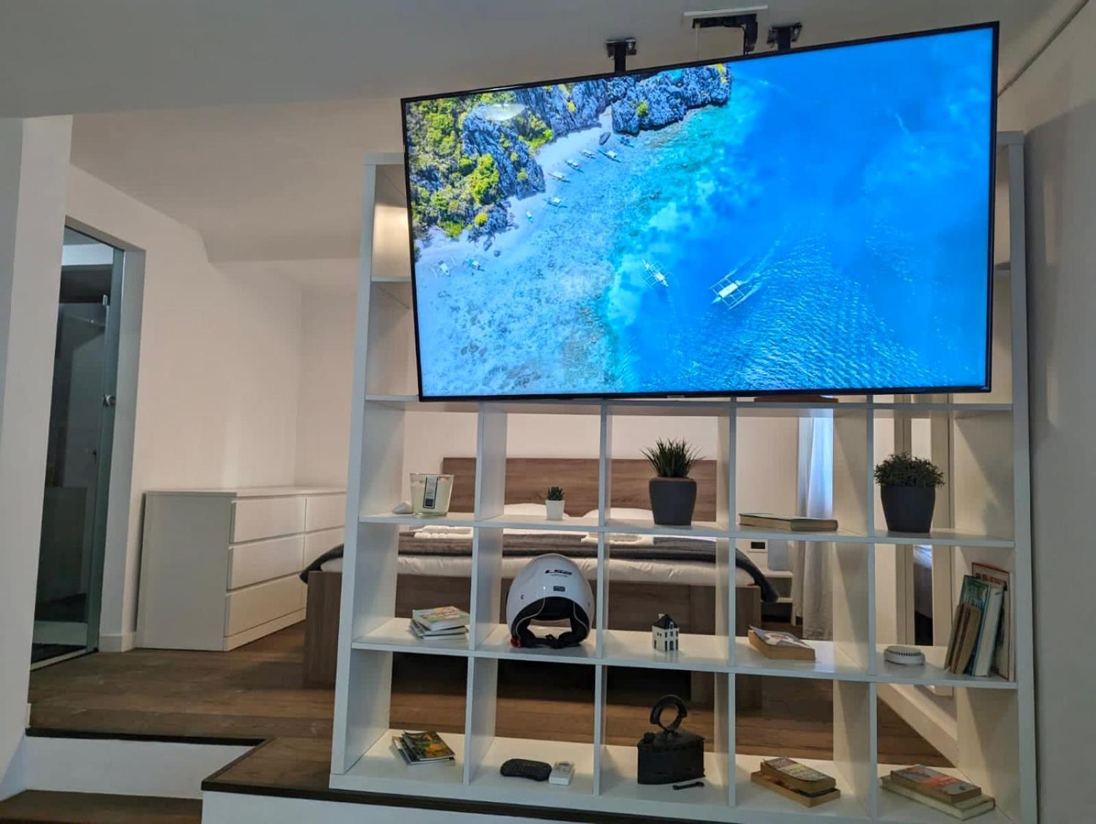 Fantabulous Downtown Abode W King Bed, 65" Tv, Washer And Tumble Dryer زغرب المظهر الخارجي الصورة